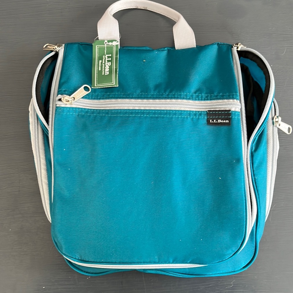 L. L. Bean personal organizer medium new with tags in True Teal